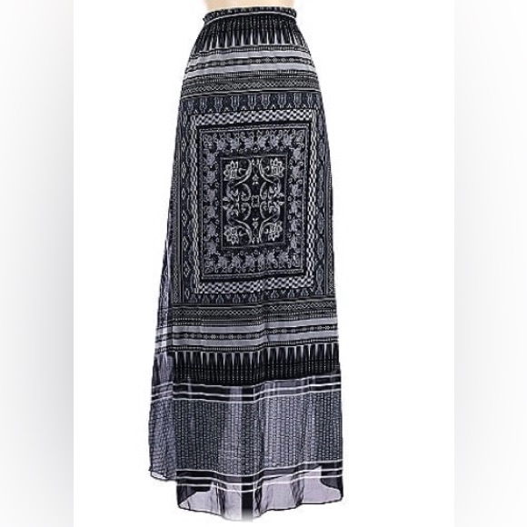 NWT 🆕 One World Maxi Skirt Size Small - Picture 2 of 8